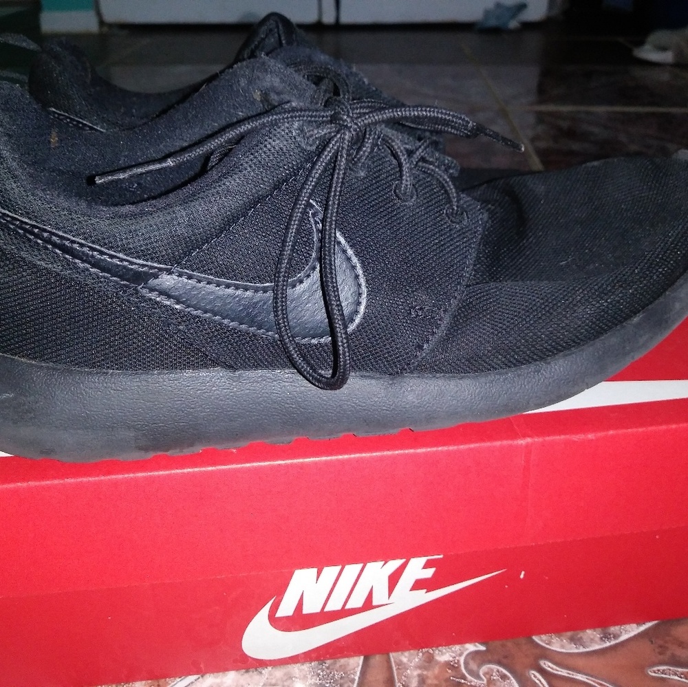 NIKE ROSHE RUNS❤ - Picture 4 of 5